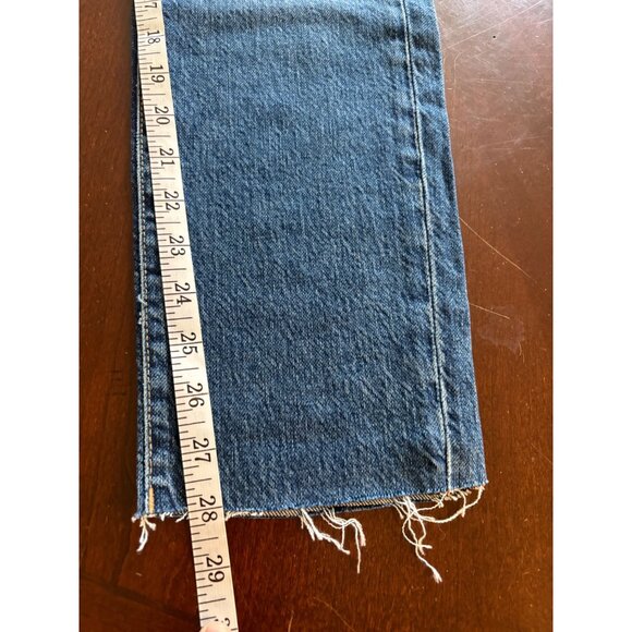 Good American Good Classic Raw Hem Jeans Size 6 or Size 28 Medium Wash - Picture 10 of 14